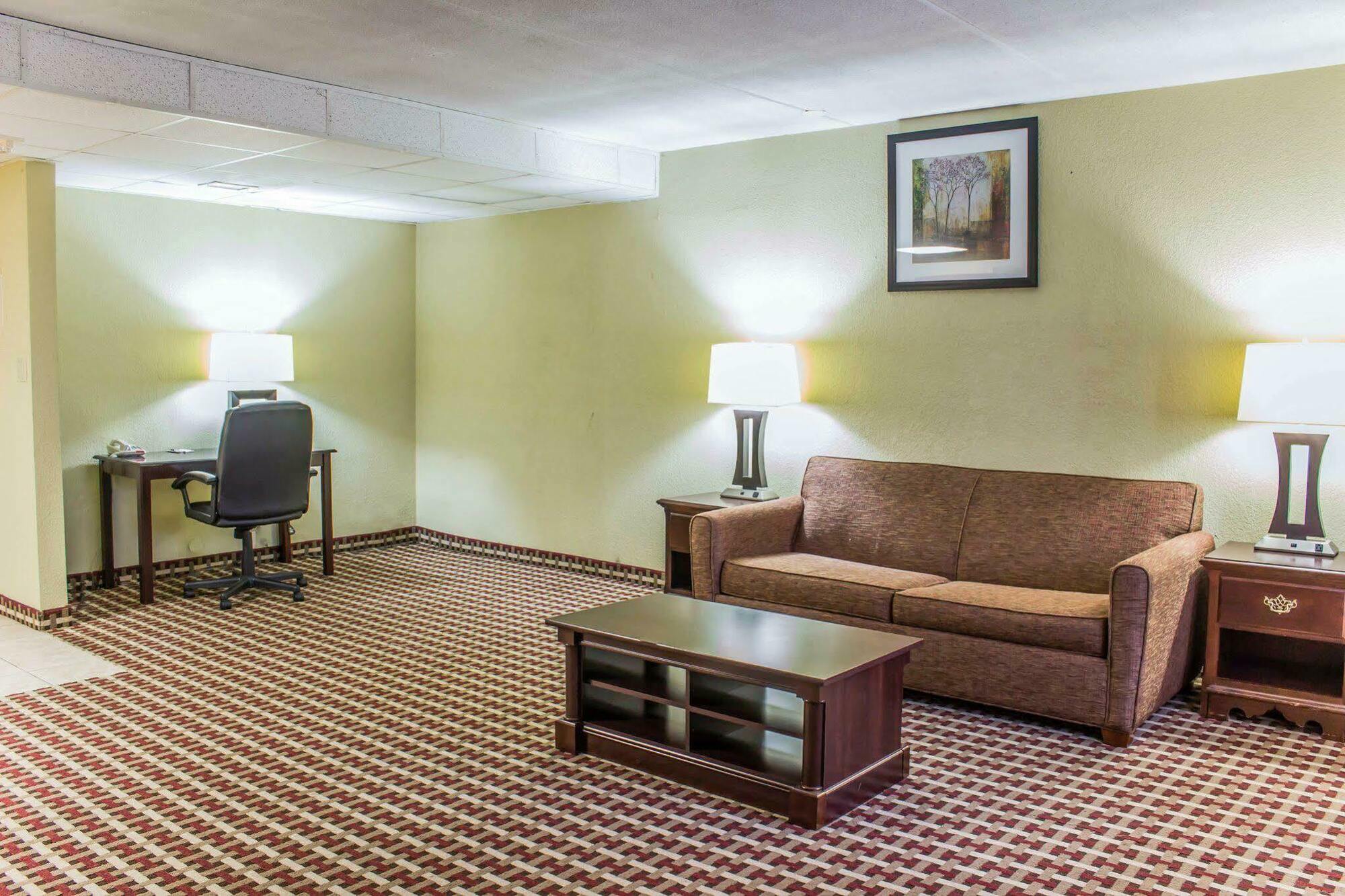 Quality Inn & Suites Fayetteville Kültér fotó